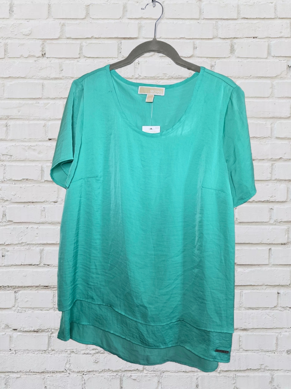 MICHAEL Michael Kors Teal Short-Sleeve Silky Top 1️⃣